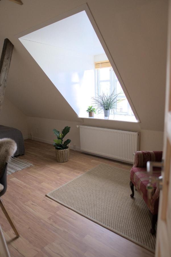 Akaciegaarden Bed & Breakfast Harlev  Екстериор снимка